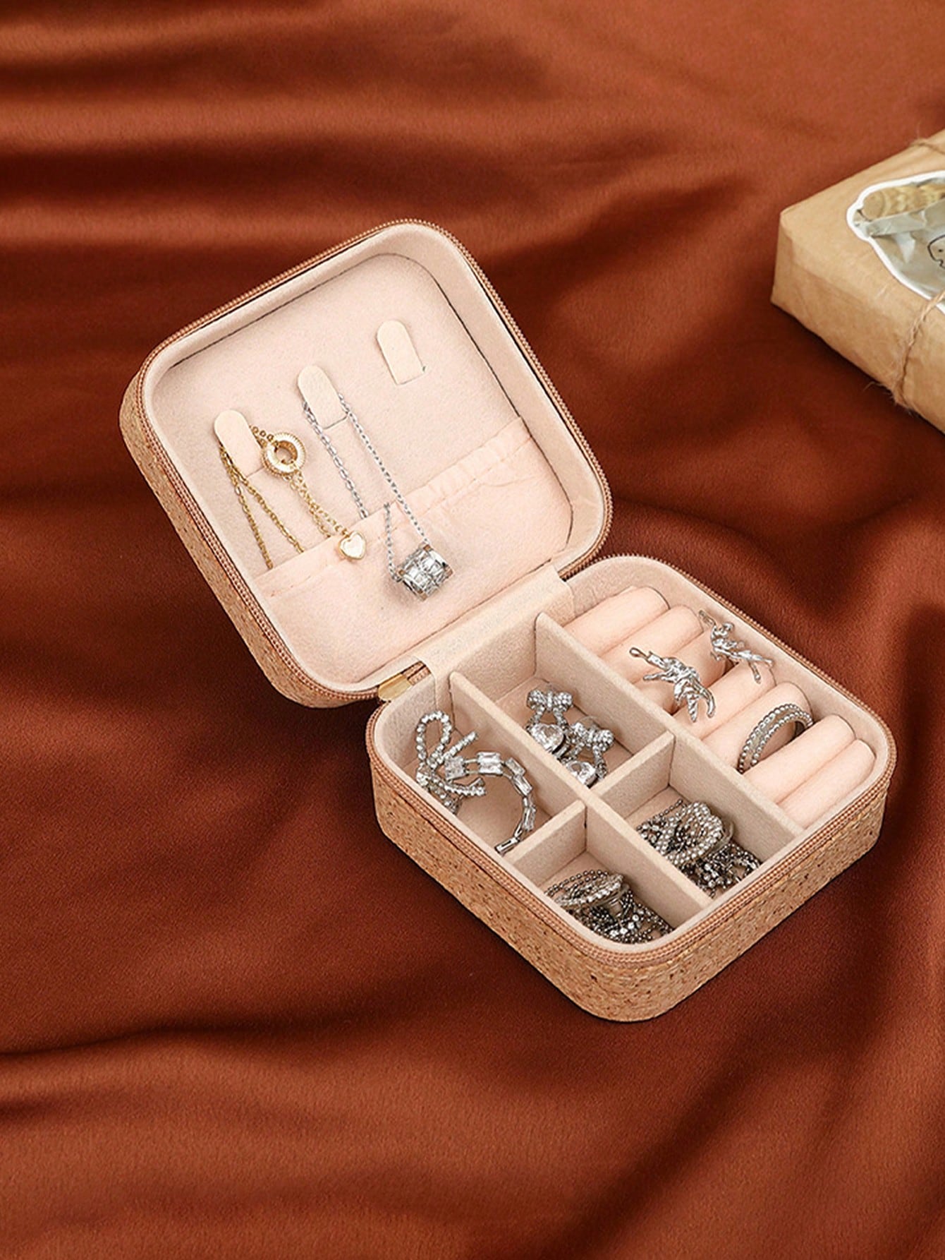 Square Vintage Bohemian Patter - đánh giá và giá Accessories Travel Jewelry Box